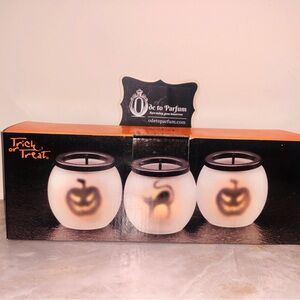 MACY'S Halloween Candles Set Of 3 Votives with Tea lights -2 Pumpkins 1 Cat NWT!